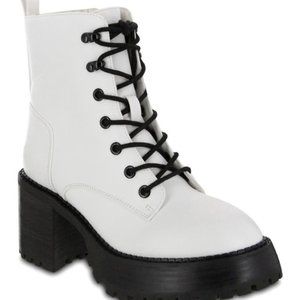 Mia Elija Boots Lace Up Lug Sole Block Heel Combat Booties White Size 9 NEW